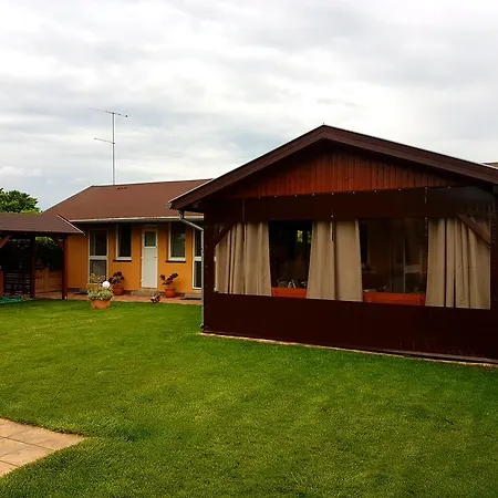 Termal 招待所 Podhájska